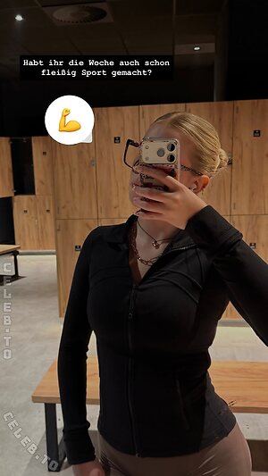 x05miaa Nude Leaked Photo #25