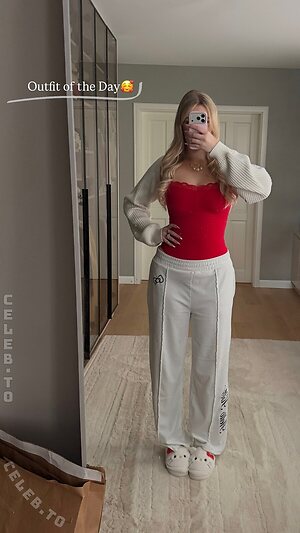 x05miaa Nude Leaked Photo #31