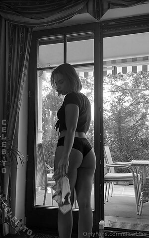 xalisa10er Nude Leaked Photo #14