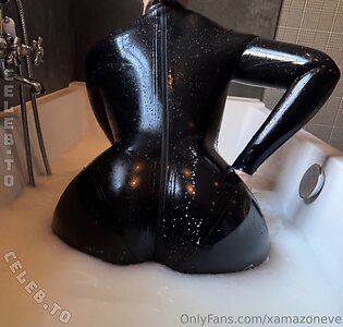 xAmazonEve Nude Leaked Photo #109