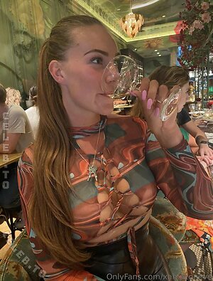 xAmazonEve Nude Leaked Photo #129