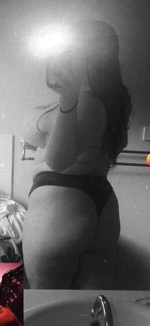 Xchloiex leaked photo #5