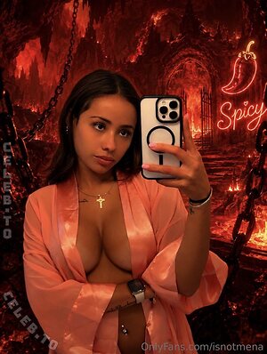 Ximena Saenz photo