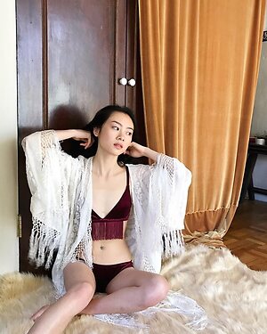 Xin Yu leaked photo #5
