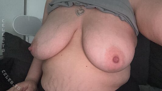 xMilf1990x Nude Leaked Photo #83