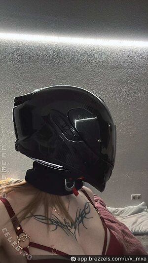 x.mxa.brn Nude Leaked Photo #3