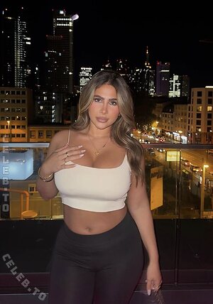 xolejla Nude Leaked Photo #2