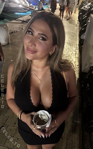 xolejla Nude Leaked Photo #10