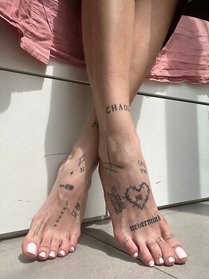 xoroxenne leaked photo #43