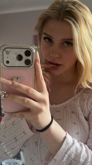 XoXoLunaBabyXoXo leaked photo #14