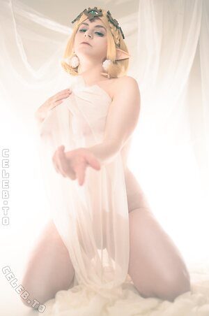Xylia Cos photo