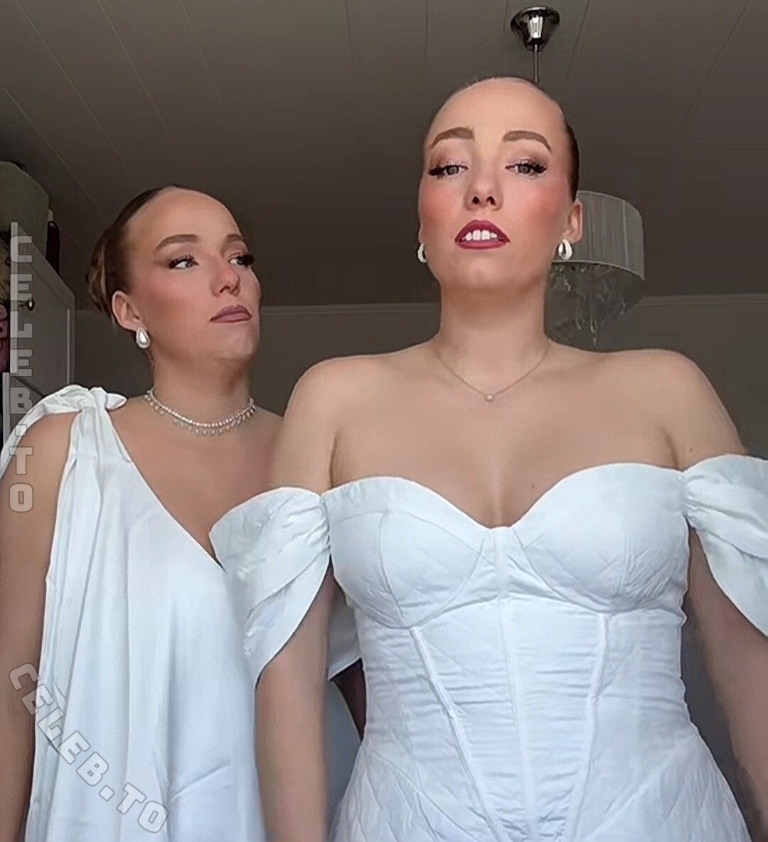 Yana & Tayisiya Morderger photo