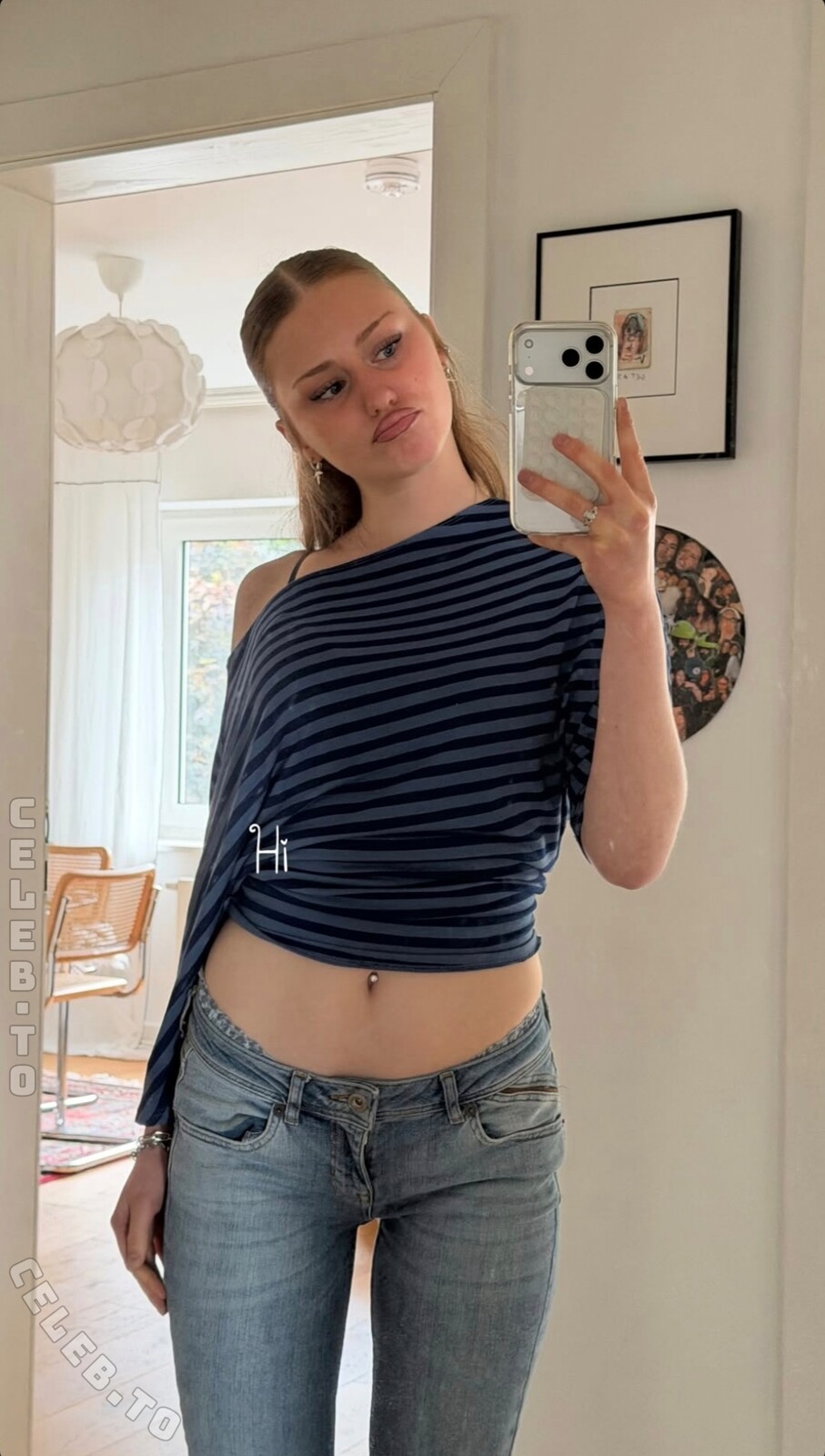 Yana Clare photo