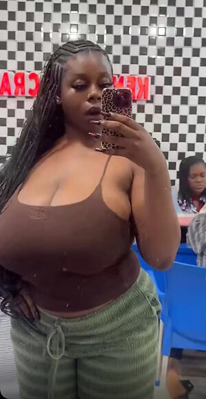 Yanah Nude Leaked Photo #4