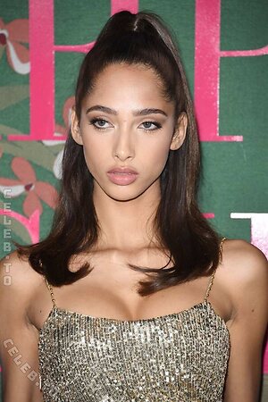 Yasmin Wijnaldum Nude Leaked Photo #3