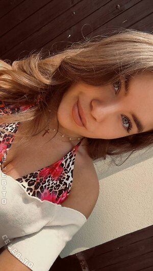 Yasmincvr Nude Leaked Photo #3