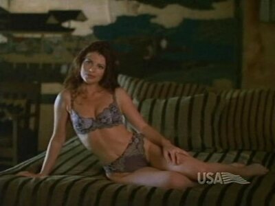 Yasmine Bleeth leaked photo #9