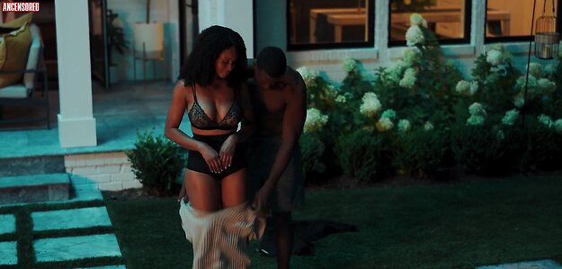 Yaya Dacosta leaked photo #7