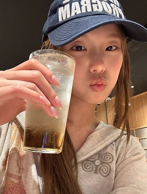 Yeji leaked photo #10