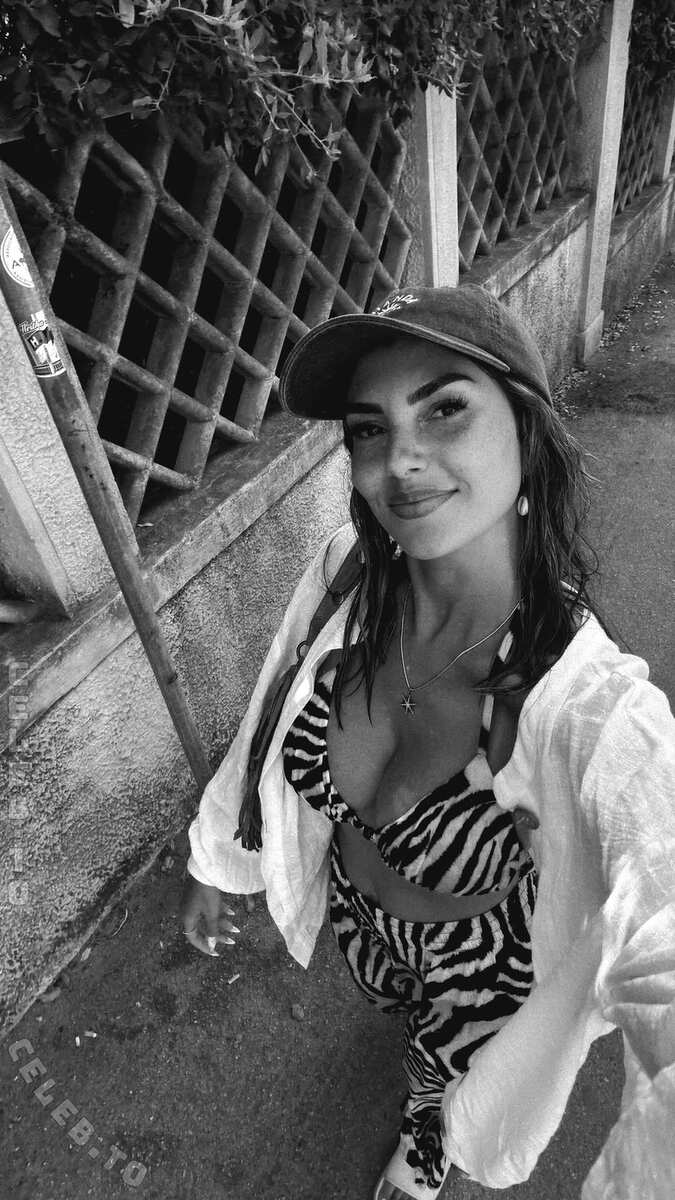 Yeliz Koc photo