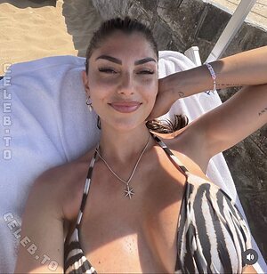 Yeliz Koc photo