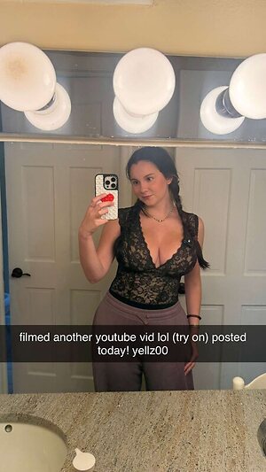 yellz0 leaked photo #527