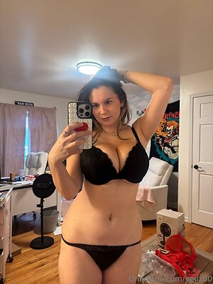 yellz0 leaked photo #544