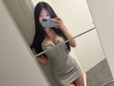 yena leaked photo #2