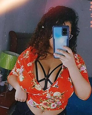 Yenia Q leaked photo #3
