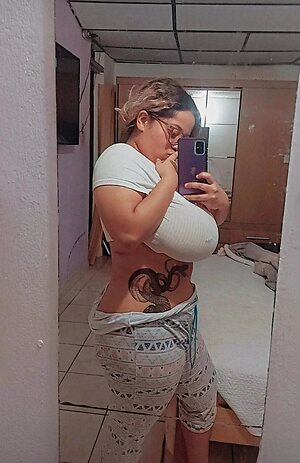 Yenia Q Nude Leaked Photo #32