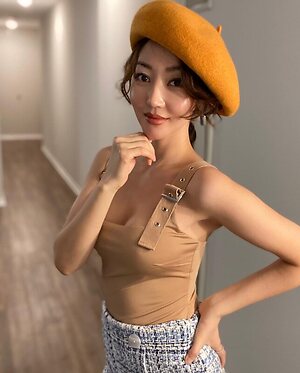 Yeonmi Park leaked photo #8