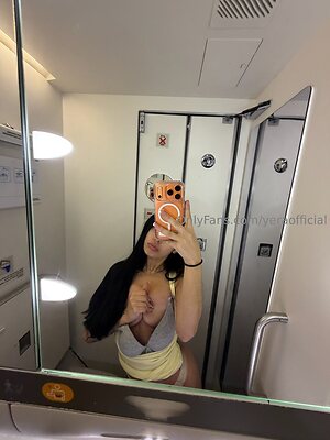 yeraofficial Nude Leaked Photo #10