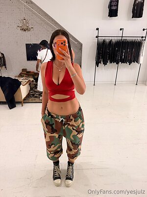 YesJulz leaked photo #136