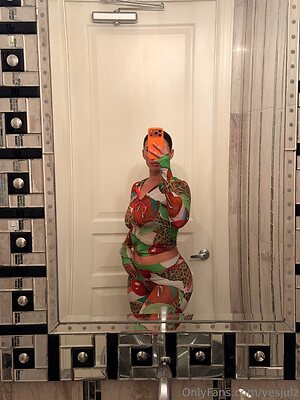 YesJulz leaked photo #138