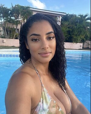 yinamenez Nude Leaked Photo #2