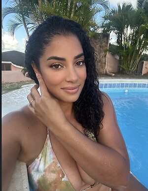 yinamenez Nude Leaked Photo #4