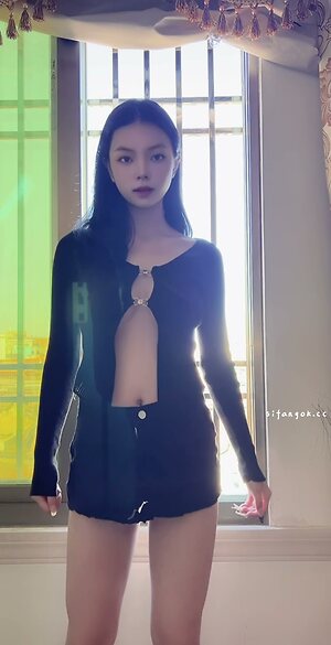 yingxiu.xyz leaked photo #485