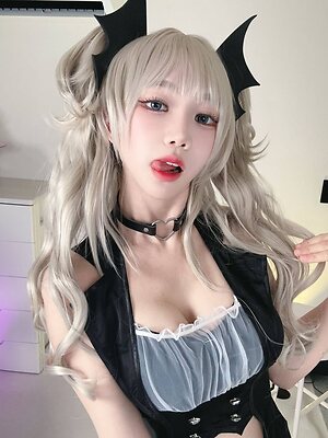 Set 2 — 17 photos