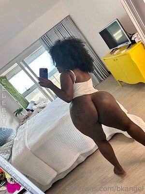 Yonna Galvao Nude Leaked Photo #10