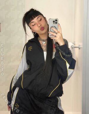 Yoshiko Nude Leaked Photo #5