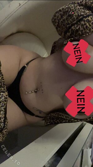 Youngcouple18_19 leaked photo #4