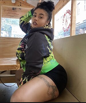 YoungGriselda leaked photo #7