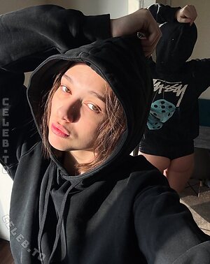 yourbogdasha leaked photo #43