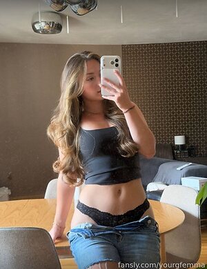 yourgfemma leaked photo #3