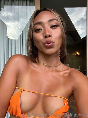 yoursxxxenia