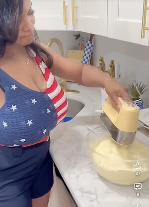YouTube Finds Nude Leaked Photo #31
