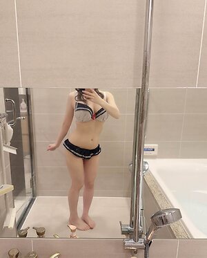 Yui Hiiragi leaked photo #6