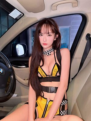 Yujeen.indyy leaked photo #10
