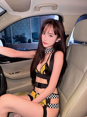 Yujeen.indyy leaked photo #12