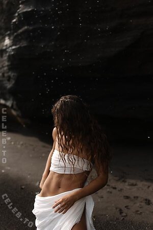 Yuliya Lazarenko Nude Leaked Photo #61